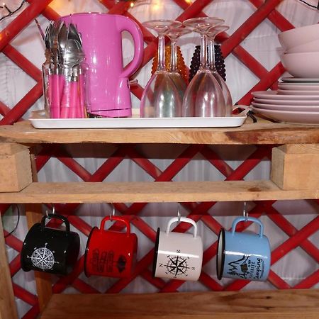 Alder Yurt Wych Elm Glamping Hotel Helston Luaran gambar