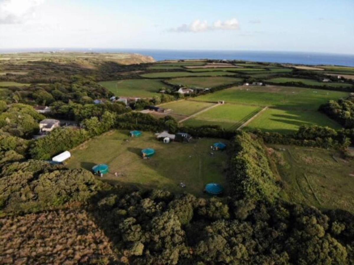 Alder Yurt Wych Elm Glamping Hotel Helston Luaran gambar